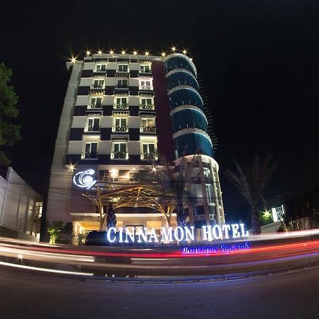 Cinnamon Hotel Boutique Syariah Tutugan Ngoại thất bức ảnh